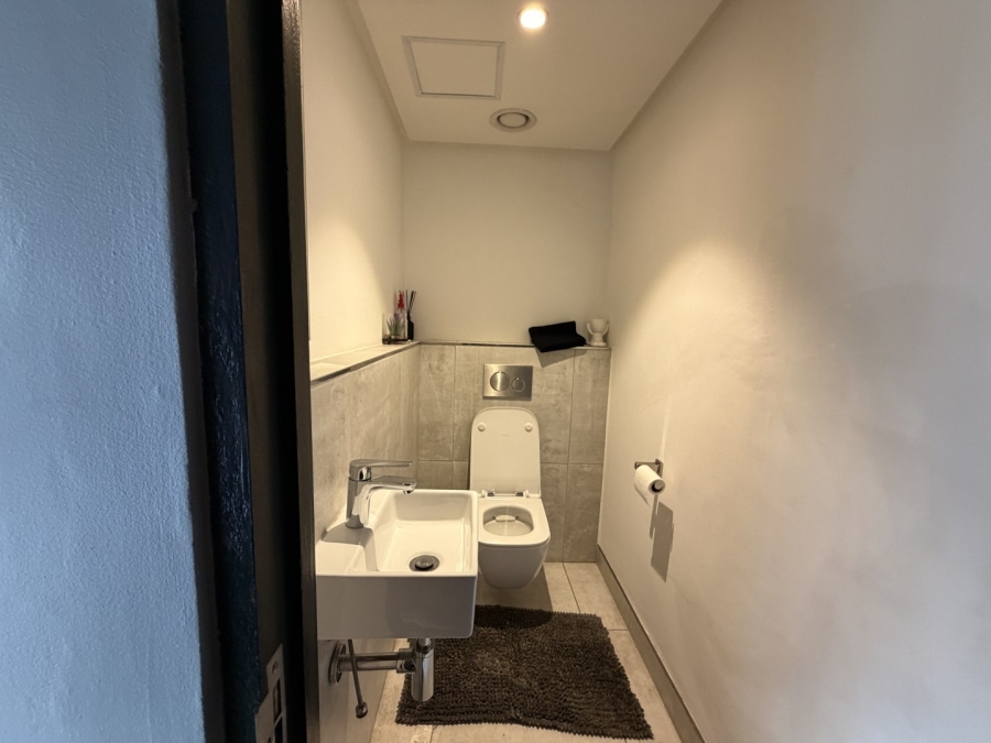 To Let Commercial Property for Rent in Cape Town City Centre Western Cape